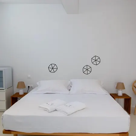 Alasi Tinos Jacuzzi Hotel