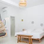 מלון Alasi Tinos Jacuzzi