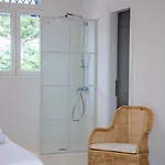 Alasi Tinos Jacuzzi מלון אגיוס יואניס