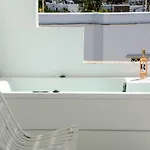 Otel Alasi Tinos Jacuzzi 3*