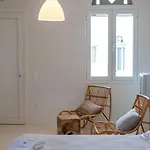 Alasi Tinos Jacuzzi אגיוס יואניס