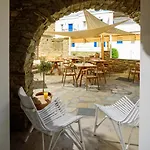 Alasi Tinos Jacuzzi אגיוס יואניס