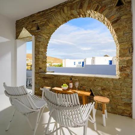 Otel Alasi Tinos Jacuzzi 3*