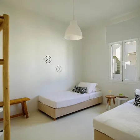 Alasi Tinos Jacuzzi Otel 3*